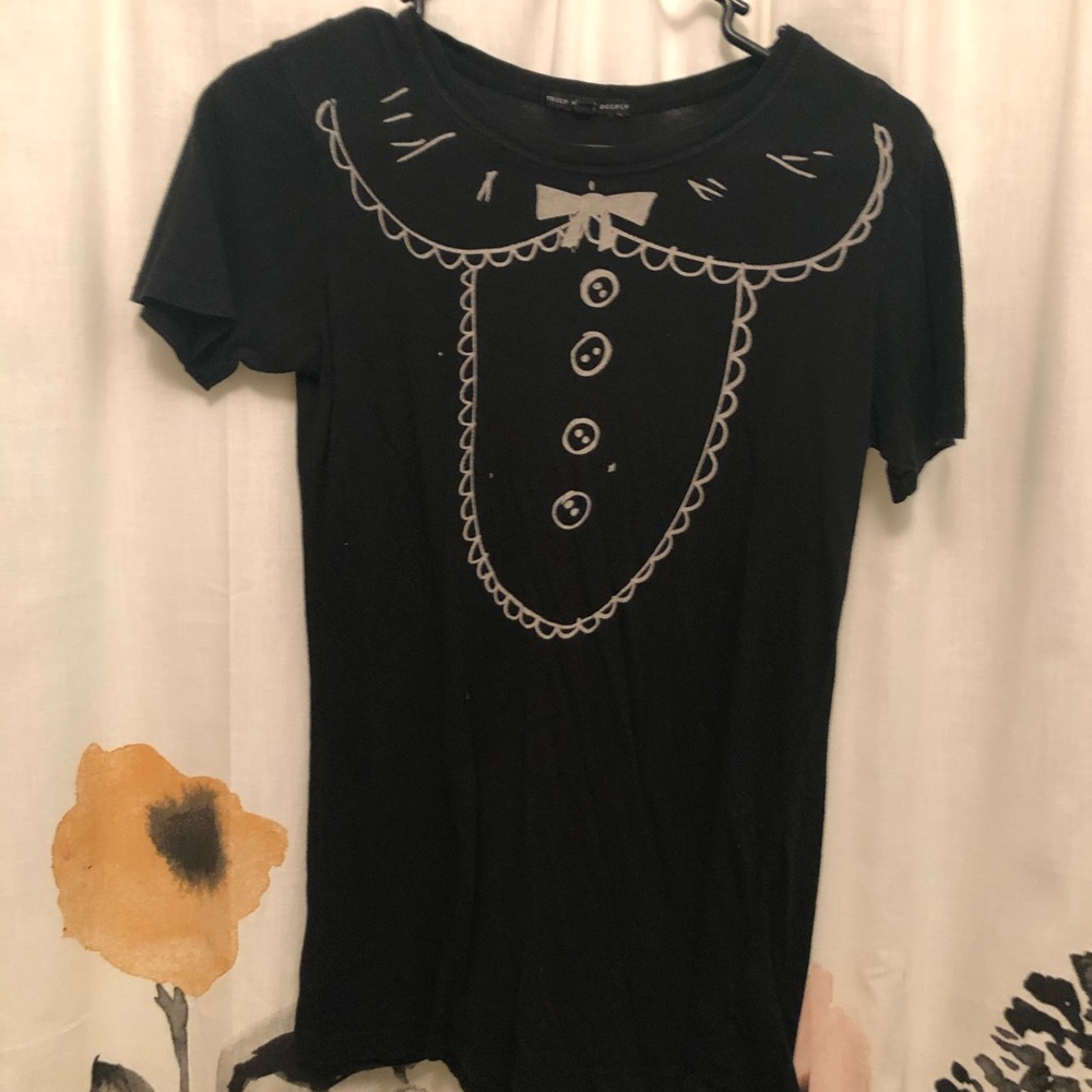 Adorable and casual shirt